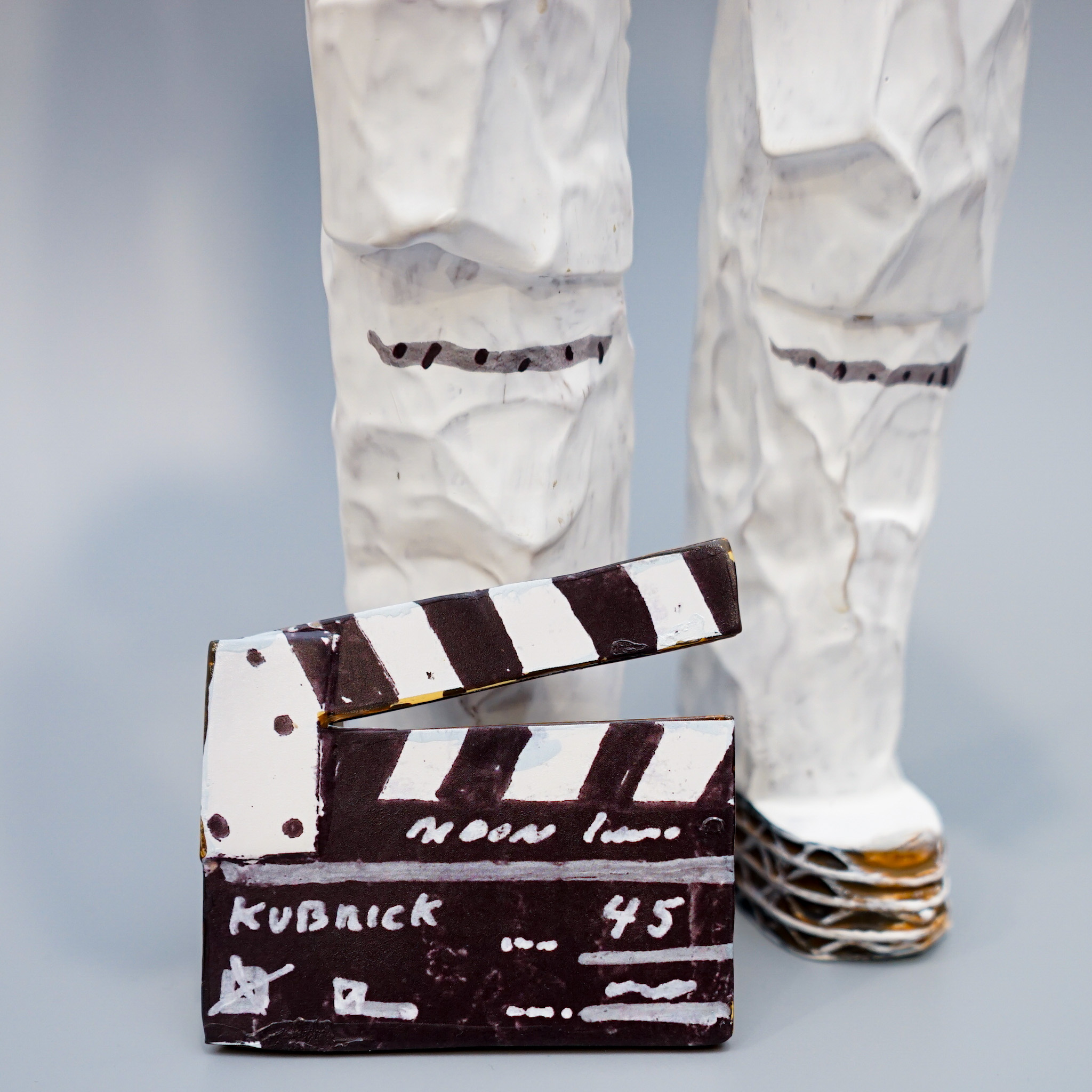 Barminski 登月太空人 - HOW2WORK X JPS X Barminski - Moon Landing Astronaut (2023)