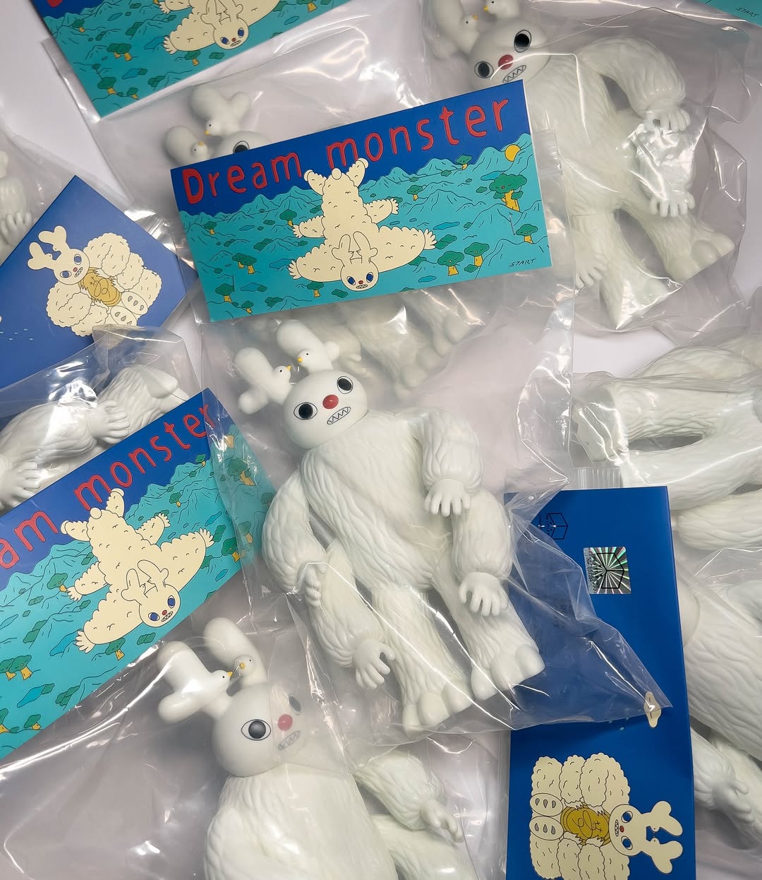 Chi Wu 57- 夢獸 - The Little Hut X jxjbooks X Chi Wu 57 - Dream Beast