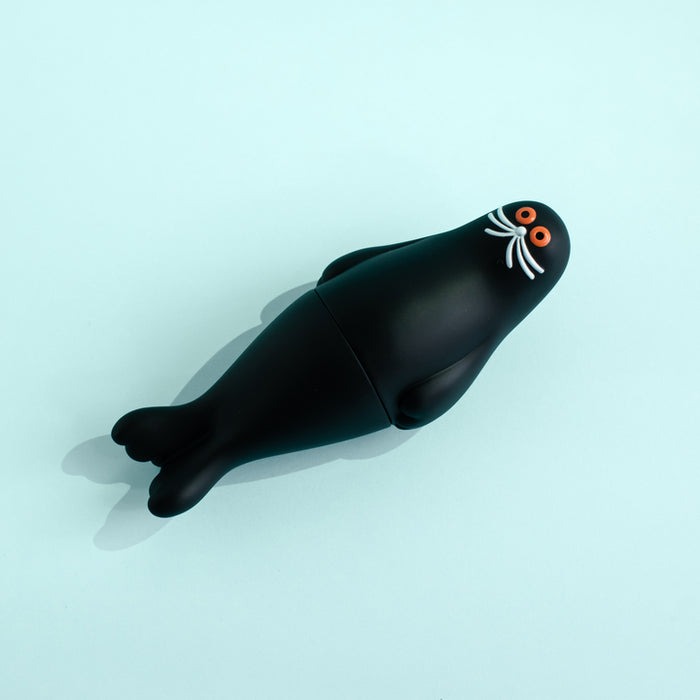 umao 海豹 軟膠玩偶 - 黑色款 - Kenelephant azarashi by umao soft vinyl doll - Black