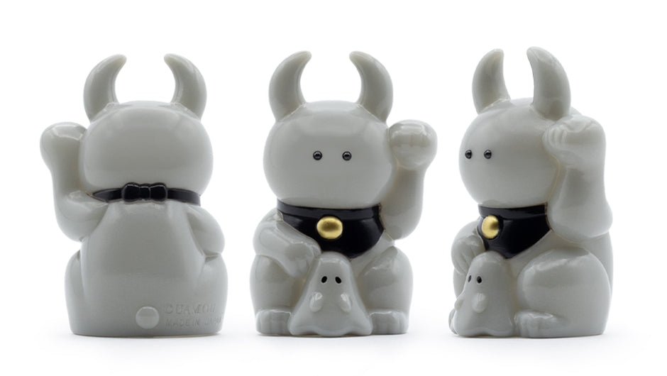 Fortune UAMOU 珍珠灰色 (黑領巾)  - Fortune UAMOU - Pearl Gray (Black Apron) 
