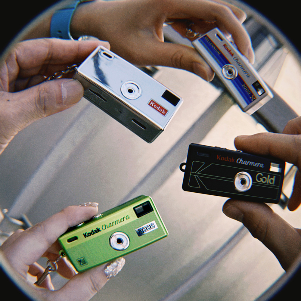 柯達 迷你數位相機鑰匙圈盲盒 第二代 (千禧版) - 隨機單抽 - Kodak Charmera Millennium Edition Mini Digital Camera Keychain Blind Box Series 2 - assortment 