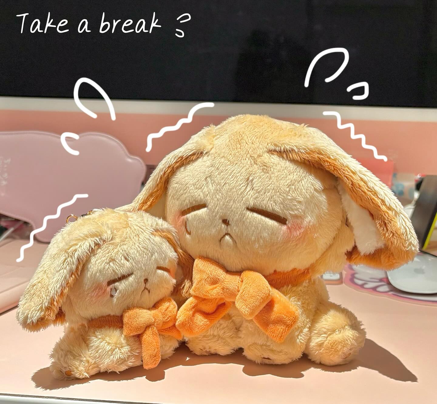 "叭叭噗噗"LuckyDayCraft & YoyoYeungStudio 聯展 - Kenneth 絨毛吊飾 Take A Break （休息一下吧）by YoyoYeungStudio