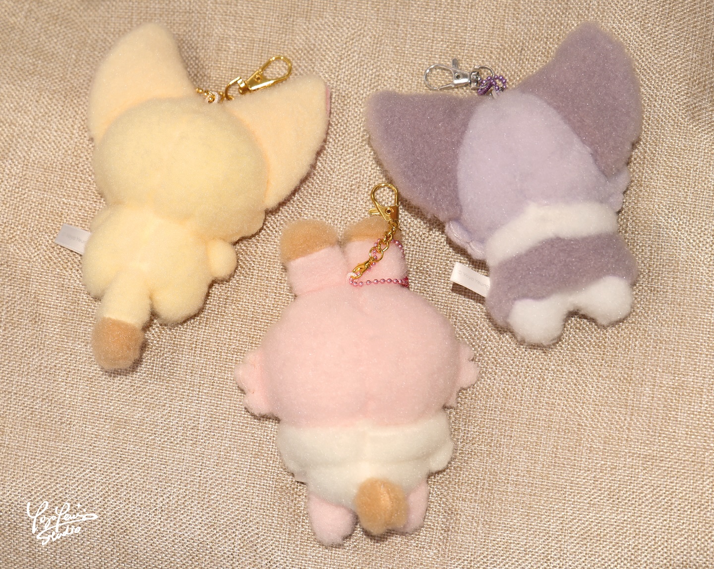 "叭叭噗噗"LuckyDayCraft & YoyoYeungStudio 聯展 - Kenneth Doll / Raby Doll / Yoki Doll 絨毛吊飾 by YoyoYeungStudio